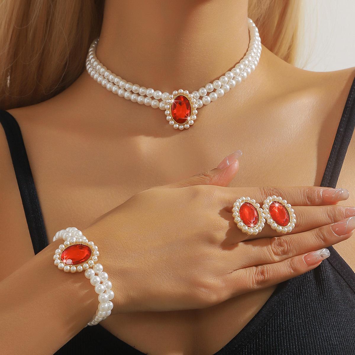 

Многослойная искусственная жемчужина геометрические кристаллы ожерелье цепочка гвоздики цветное кристалл ожерелье модный преувеличенный пучок шеи