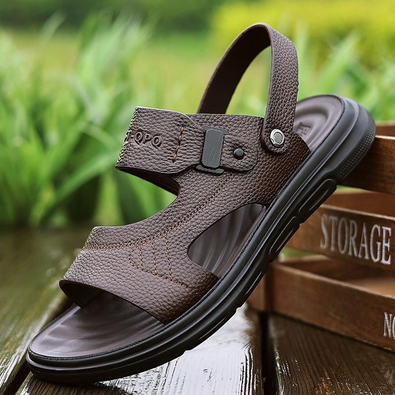 Men's sandals summer slippers comfortable shoes soft soles outside the elderly cool slippers tide 2025