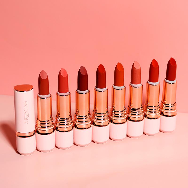 ARTMISS Matte Velvet Lipstick - Non-Stick, Long-Lasting, Non-Fading, and Non-Drying.