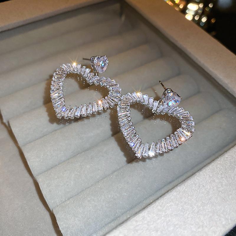 Zircon Rhinest Set Hollow Love Earrings for Women Korean Sweet Temperament Drop Earrings Exaggerated Luxury Wedding Zircon