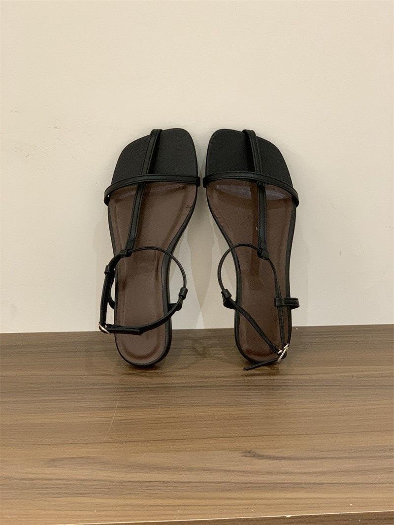 

2025 European and American summer versatile flat bottom black snake pattern thin belt T word soft bottom flat heel word belt student sandals women 35 чёрный