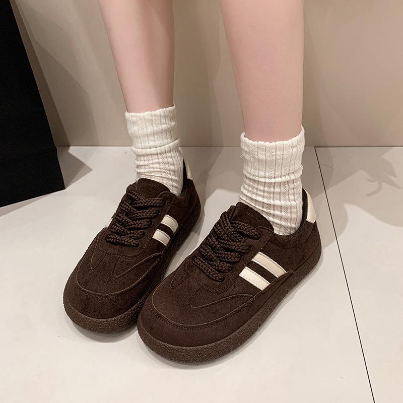 Europese dikke zool imitatieleer Duitse trainingsschoenen dames 2025 herfst nieuw high-end Hong Kong stijl retro casual board schoenen sportschoenen