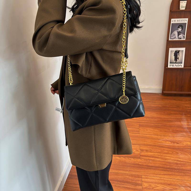 Small Square Bag Autumn New Fashion Diamond Chain Bag Women's Bag Niche Shoulder Messenger Bag Tide