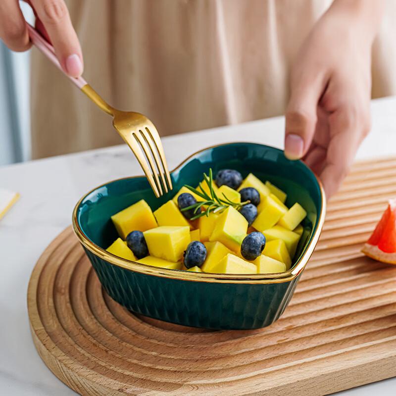 Ru Han Ceramic Heart-shaped Bowl