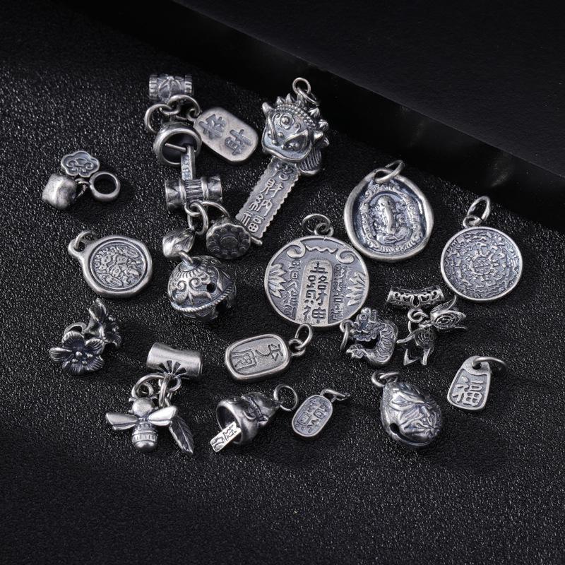 Color-Preserving Distressed Silver Persimmon Lucky Cat Pendant DIY Handmade Bracelet with Tibetan Silver Accessories