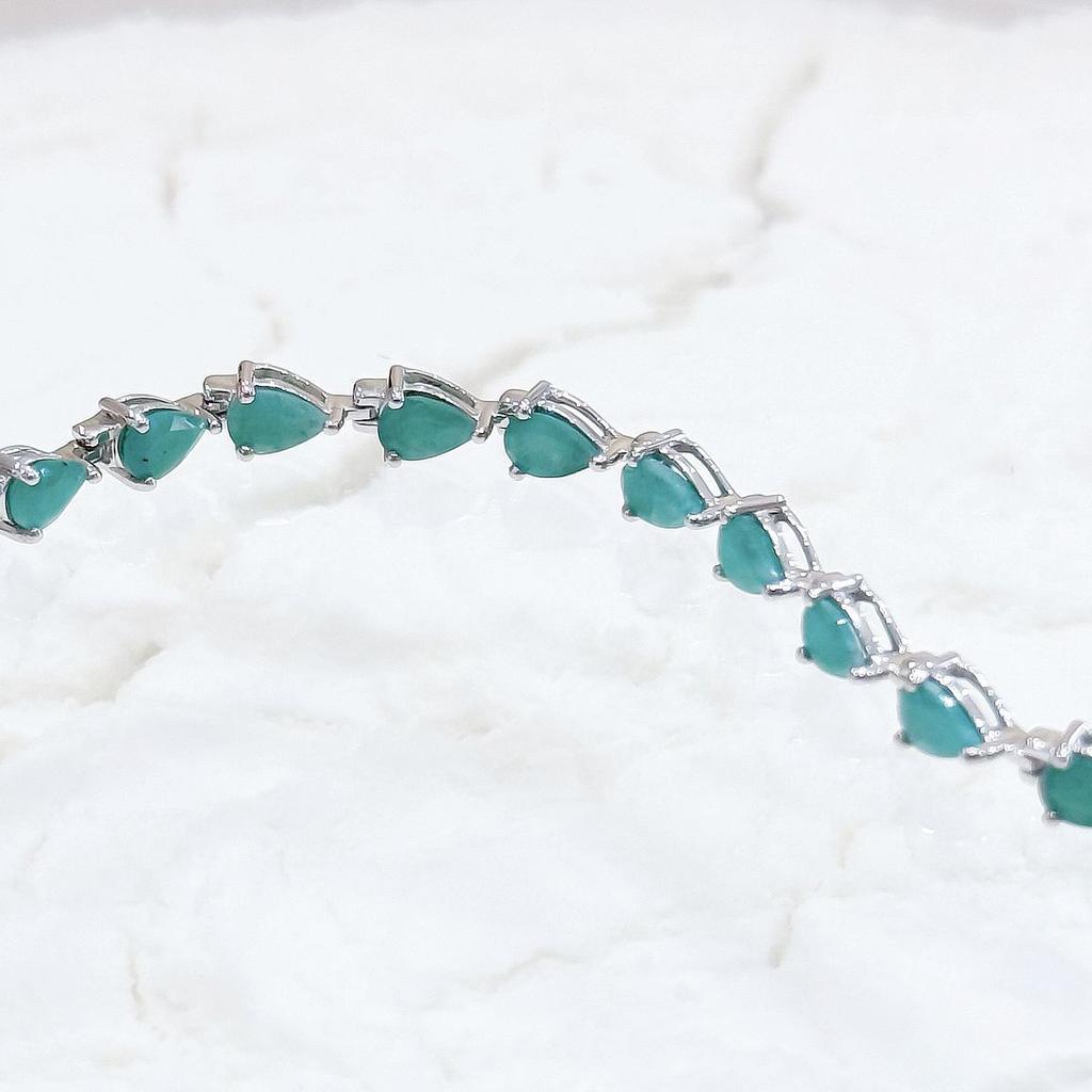 Серебряный браслет с натуральным изумрудом 5.968ct, вес изделия 7,4 гр (2166740)