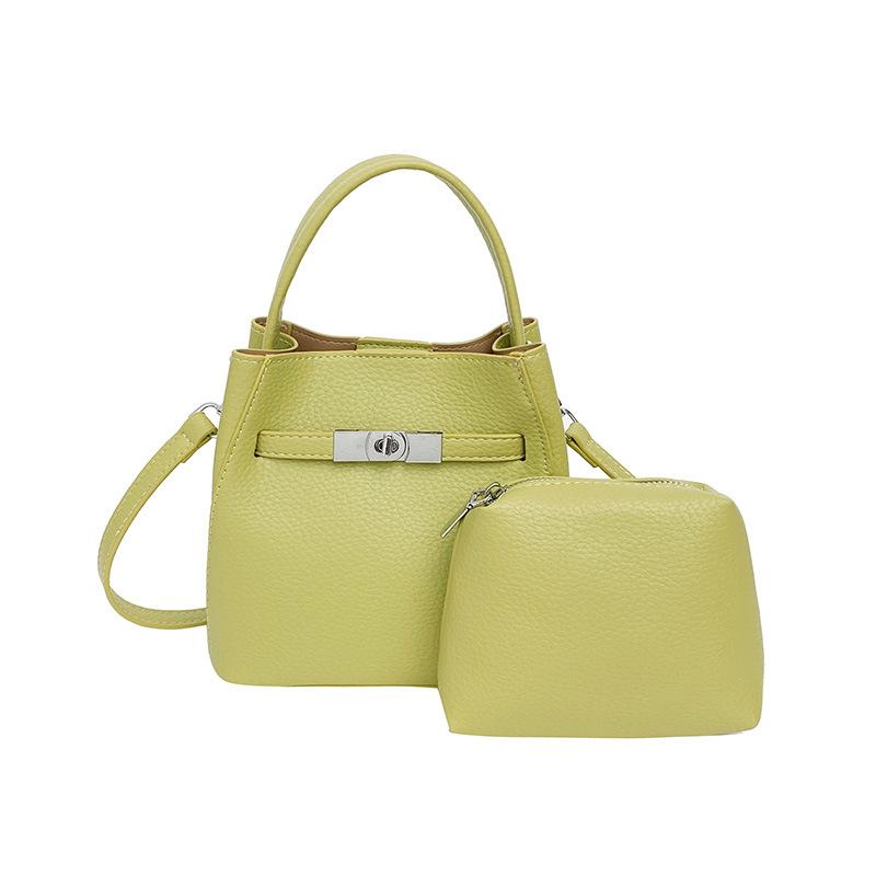 

2026 Fashionable, Simple, Trendy, High End Handheld Women s Bag Korean Edition, Stylish and Texture Crossbody Bag no accessories зелений