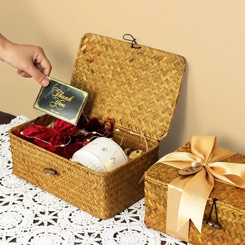 Multi-Purpose Vintage Straw Woven Storage Basket Retro Grass-Braided Container Gift Packaging Box Desktop Living Room Storage