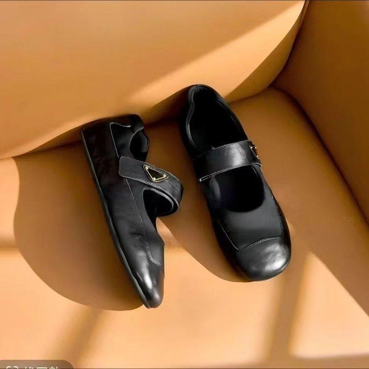 Mom Middle-aged and Elderly New Soft Leather Autumn Comfortable Single Shoes Women's Shoes Soft-soled Shallow Mouth Leather Shoes Casual Non-slip Fl