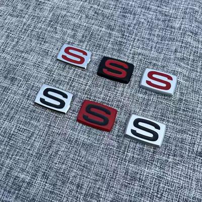 Accesorii de exterior – Embleme