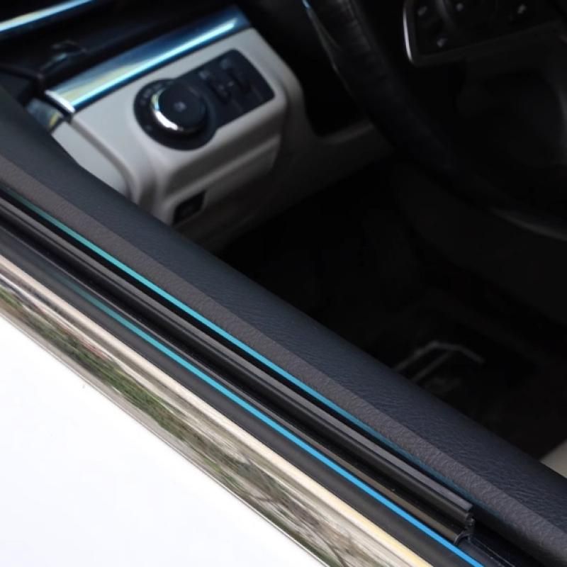 1/2/4 Stück Fensterreinigungswerkzeug für Auto Wassernebelentferner Wischerblatt Universelles Auto Seitenfenster Wischer Zubehör