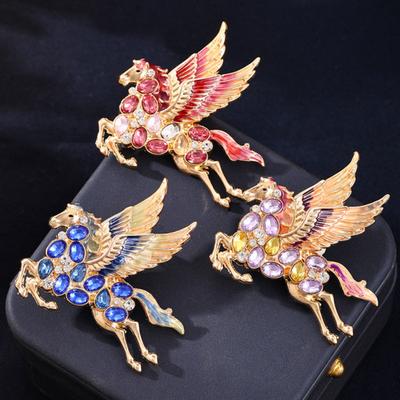 Horse Brooch Colorful Shiny Rhinestone Enamel Wings Galloping Design Versatile Lapel Pin Collars Sweaters Bags Badge
