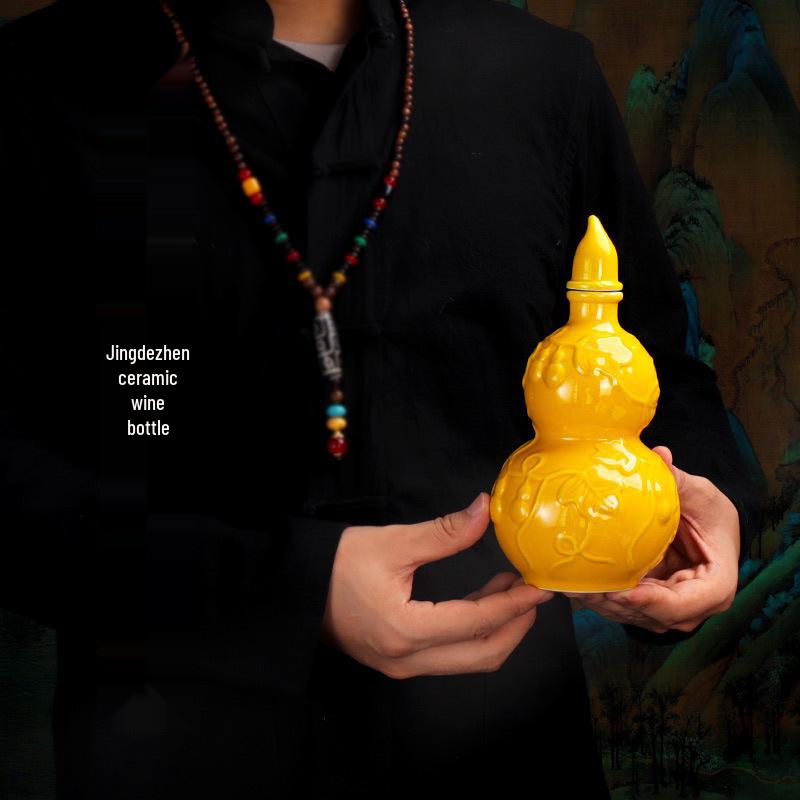 

Jingdezhen Ceramic Wine Bottle: Longevity Star God of Wealth Decoration, Creative Sealed Ornament, 2 Jin Capacity