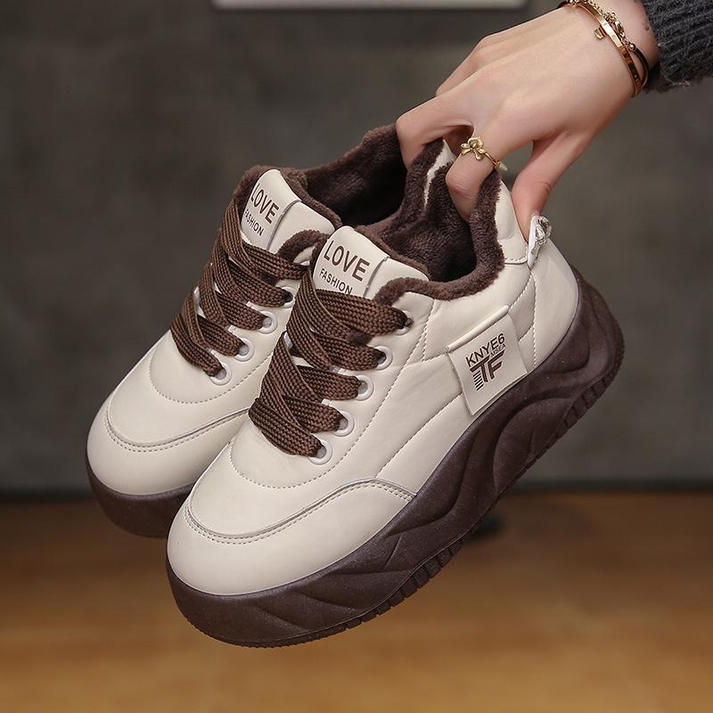 

thick-soled Mao Mao shoes women s 2025 autumn and winter new versatile soft-soled sports and leisure board shoes women s muffin velvet cotton shoes 35