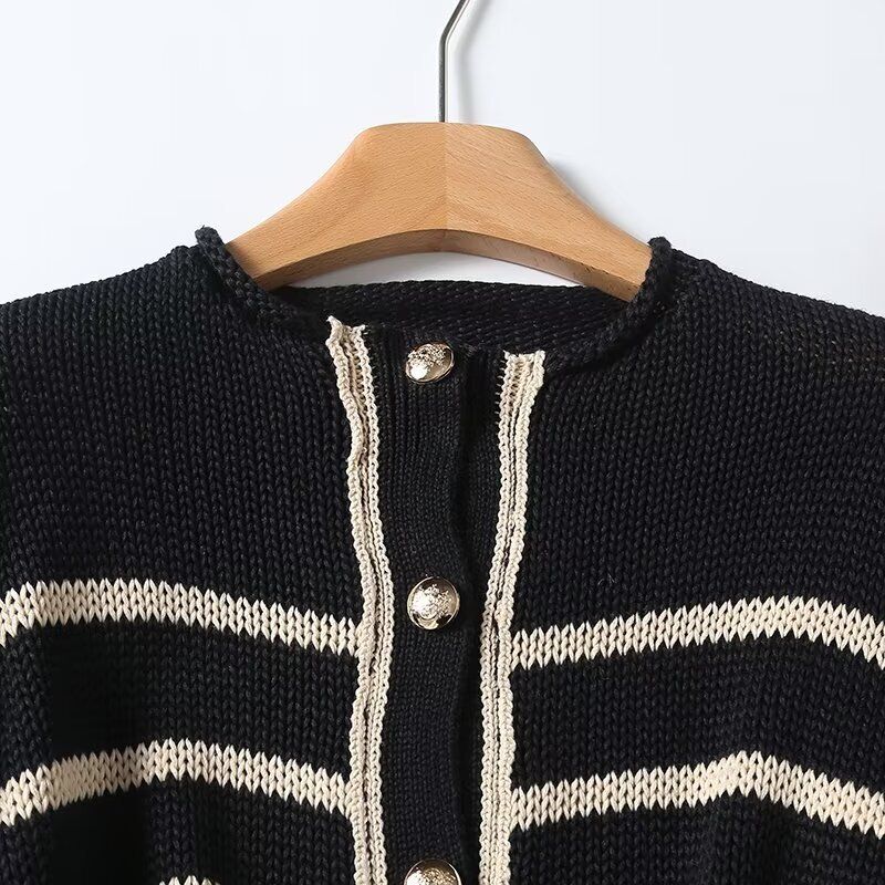 2024 Spring New Arrival Classic Style round Neck Short Coat Golden Button Stripes Knitting Cardigan 5643511