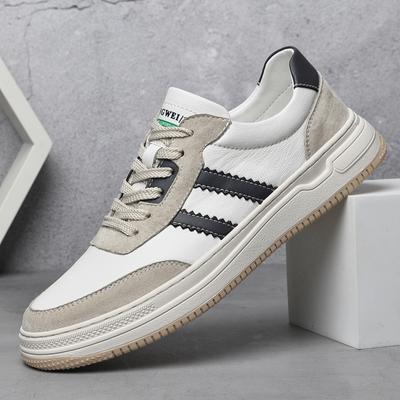 Europäische Station Herrenschuhe Frühlingstrend Weiße Schuhe Freizeitschuhe Niedrig geschnitten Britischer Stil Board Schuhe Trendige Herrenschuhe