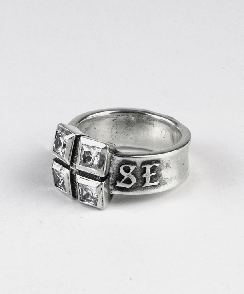 Sheen666 Dum Series Foursquare Ring White Cubic (B Type)