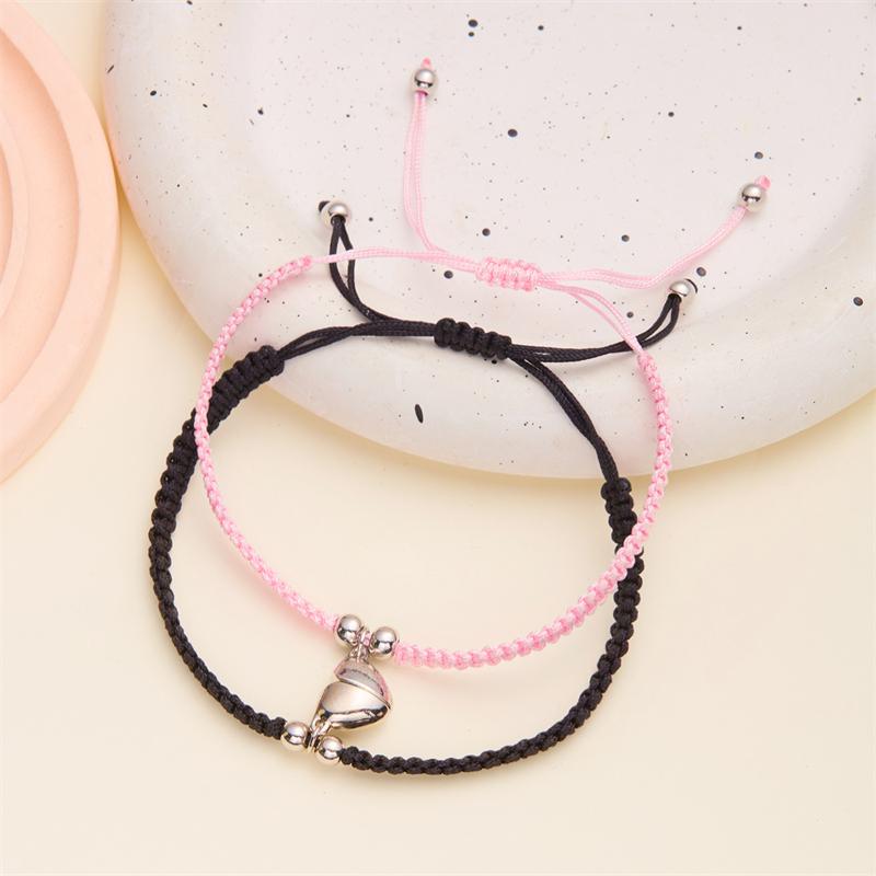 2Pcs Simple Handmade Couple Bracelet for Women Romantic Heart Magnetic Matching Bracelet Charm Bestie Friendship Jewelry Gifts