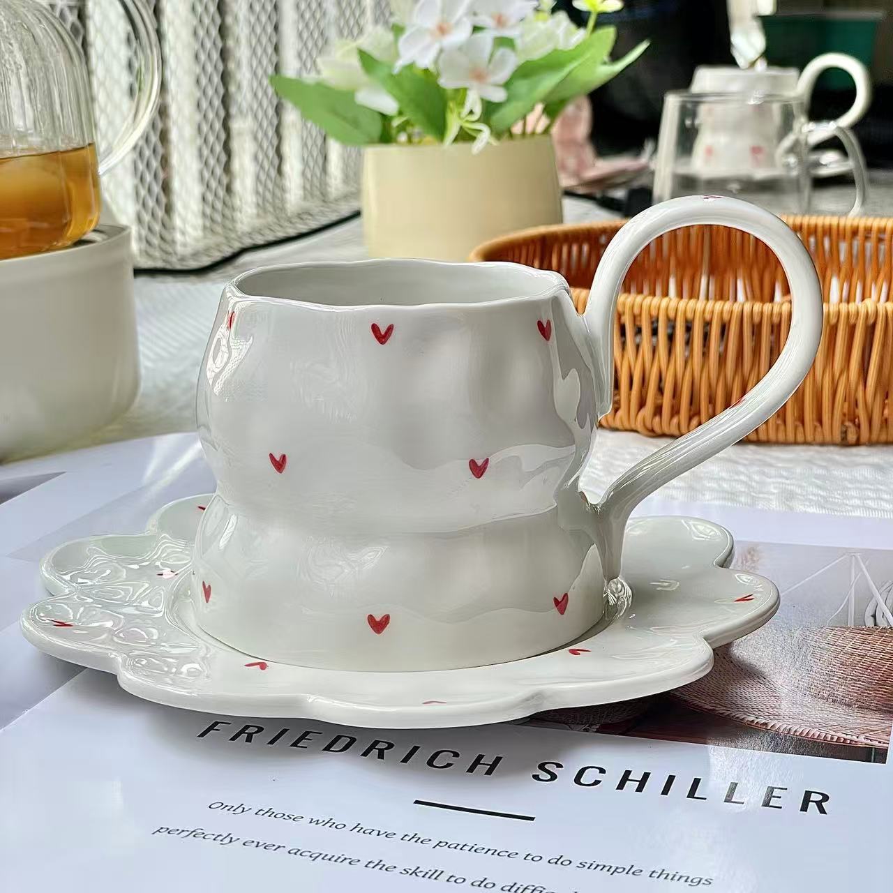 

High value love ceramic cup ceramic mug water cup milk cup coffee breakfast cup dessert cup high temperature resistance coffee cup saucer