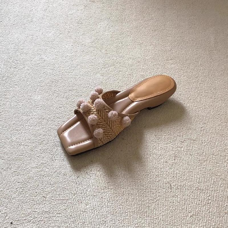 Fashion Woven Slippers Women's New Summer Fashion Outside Wear Square Toe Straw Weaving Lightweight Going Out Flip Flops