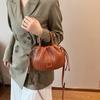 Retro bucket bag women's bag 2024 autumn new fashion indentation handbag versatile shoulder messenger bag