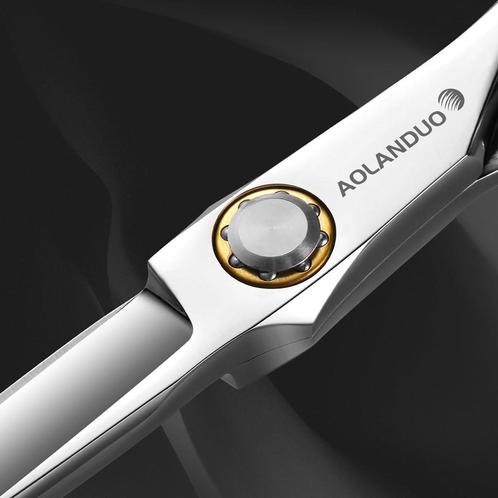 AOLANDUO professionelle Haarschneideschere sind 6 Zoll und haben sehr scharfe 440C Stahl Haarschneideschere sind haben glatte Bewegungen und fein kommen