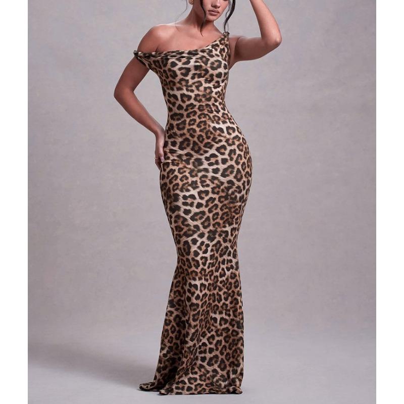 2025 Summer Sexy Halter Leopard Printed Suspender Dress New Fashion Elegant Sleeveless Bodycon Slim Long Party Dresses Women Clothing
