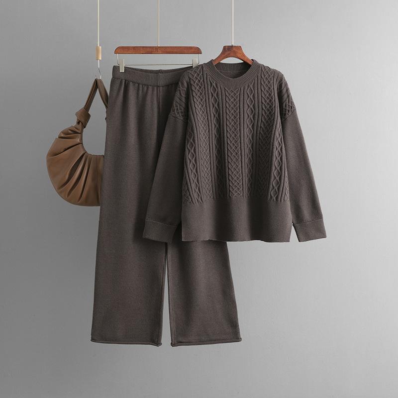 Large size women's knitted fashion suit women's, autumn and winter new twist sweater + casual pants two-piece set