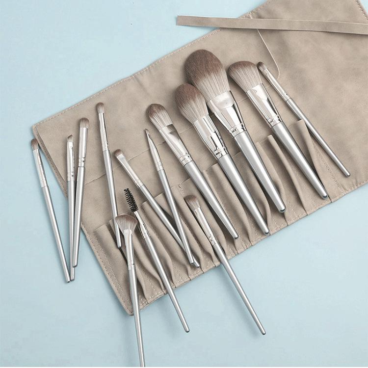 14-Piece Soft Makeup Brush Set for Beginners: Includes Loose Powder, Eyeshadow, Blush, and Highlight Brushes