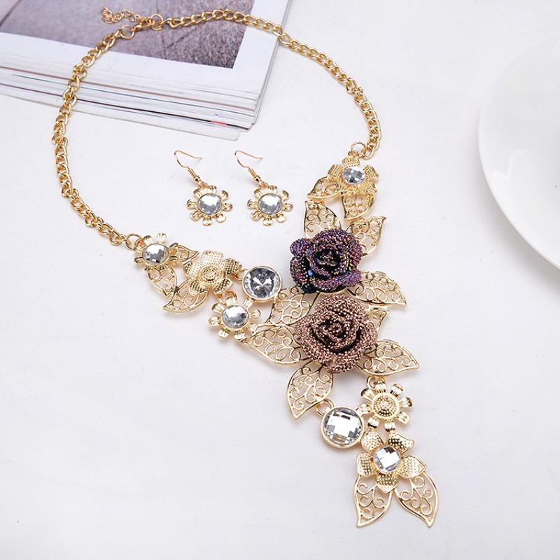 Women Retro Necklace Alloy Hollow Flower Diamond Necklace Stud Earrings Sets
