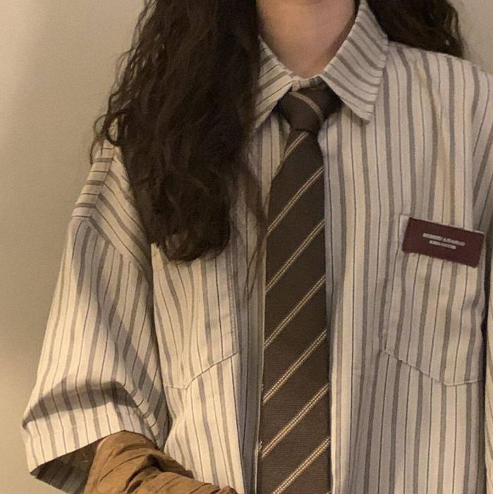 

Винтажная свободная женская рубашка в полоску с коротким рукавом S