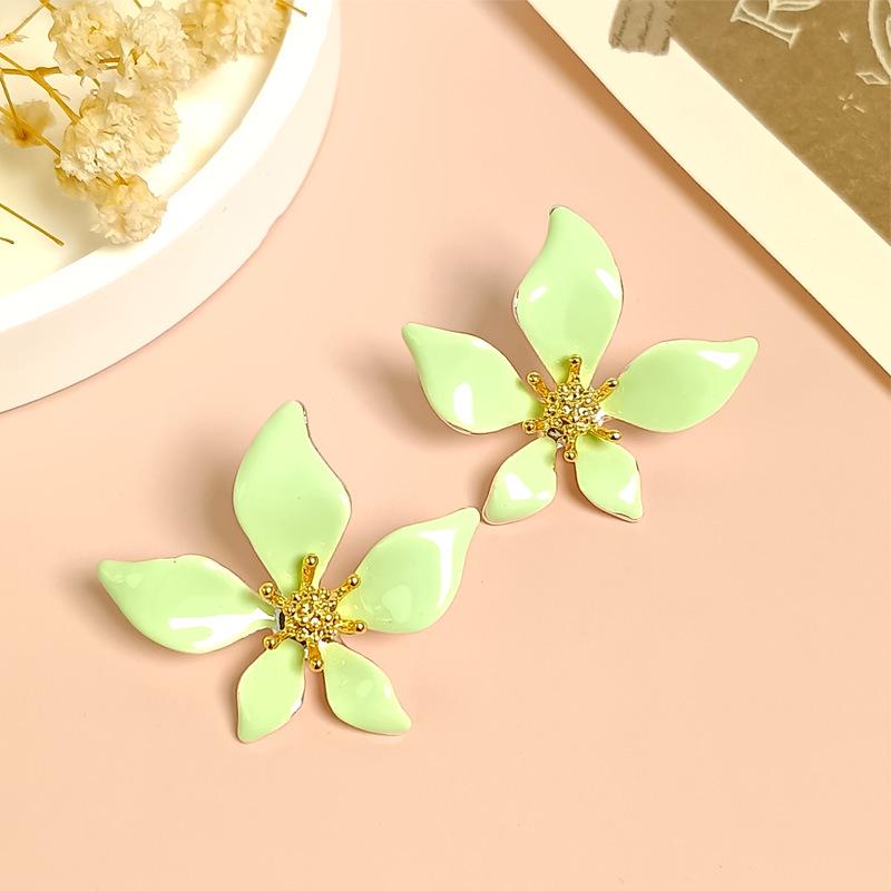 Hand-Painted Orchid Stud Earrings: Silver Needle, Light Luxury Five-Petal Flower Design
