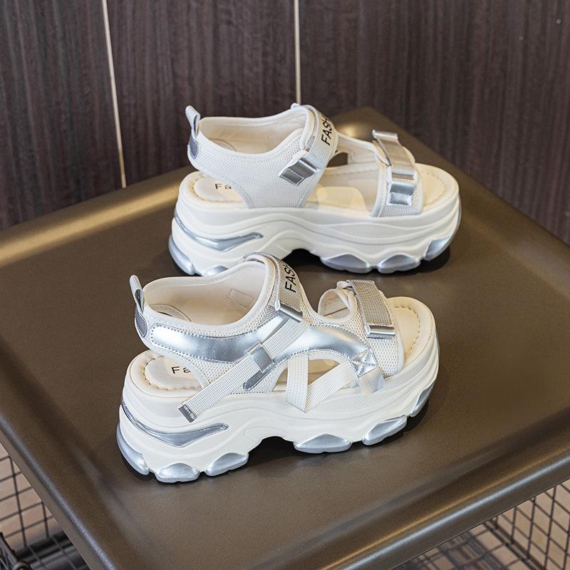 

Wear thick-soled cool slippers for women s 2025 summer new thick-soled niche open-toed sandals, flip-flops show high casual shoes 39 серебряный