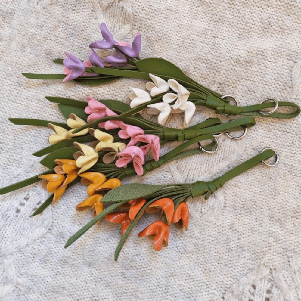 Handmade Flower Pu Keychain Hanger Bag Pendant Lovely Tulip Bouquet Leather Pendant  Women