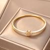 Luxurious four-leaf clover clasp bracelet for women, gold and silver two-tone fine bracelet with classic lucky clover main ornament, fully encrusted