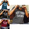 Stylowy Damski T-shirt 'Nie Dziś Szatanie' Wygodny Codzienny Top z Krótkim Rękawem i Dekoltem V