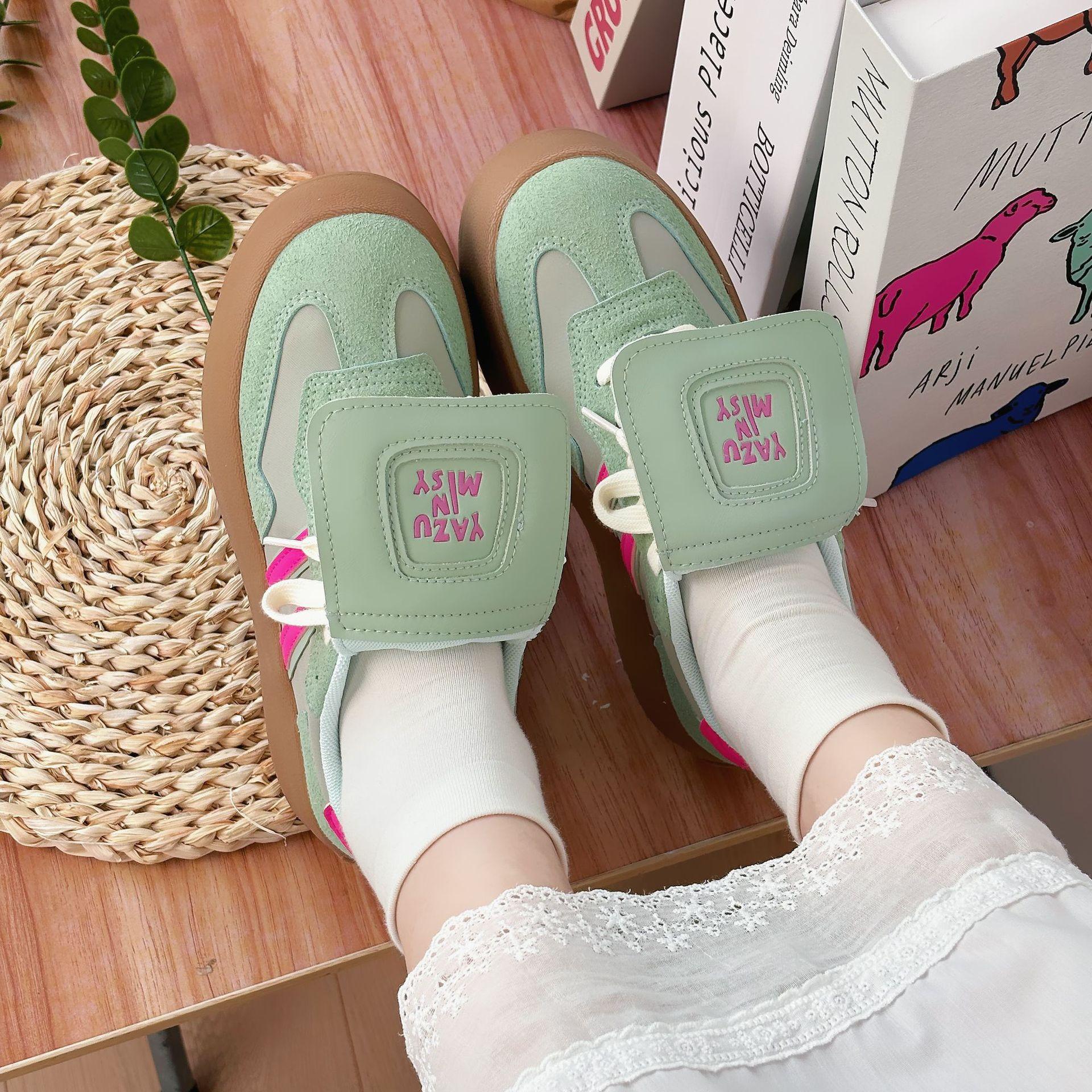 

Casual shoes 2024 spring and autumn new thick-soled color matching campus student trend ultra-light breathable not stuffy feet niche board shoes 35 розовый