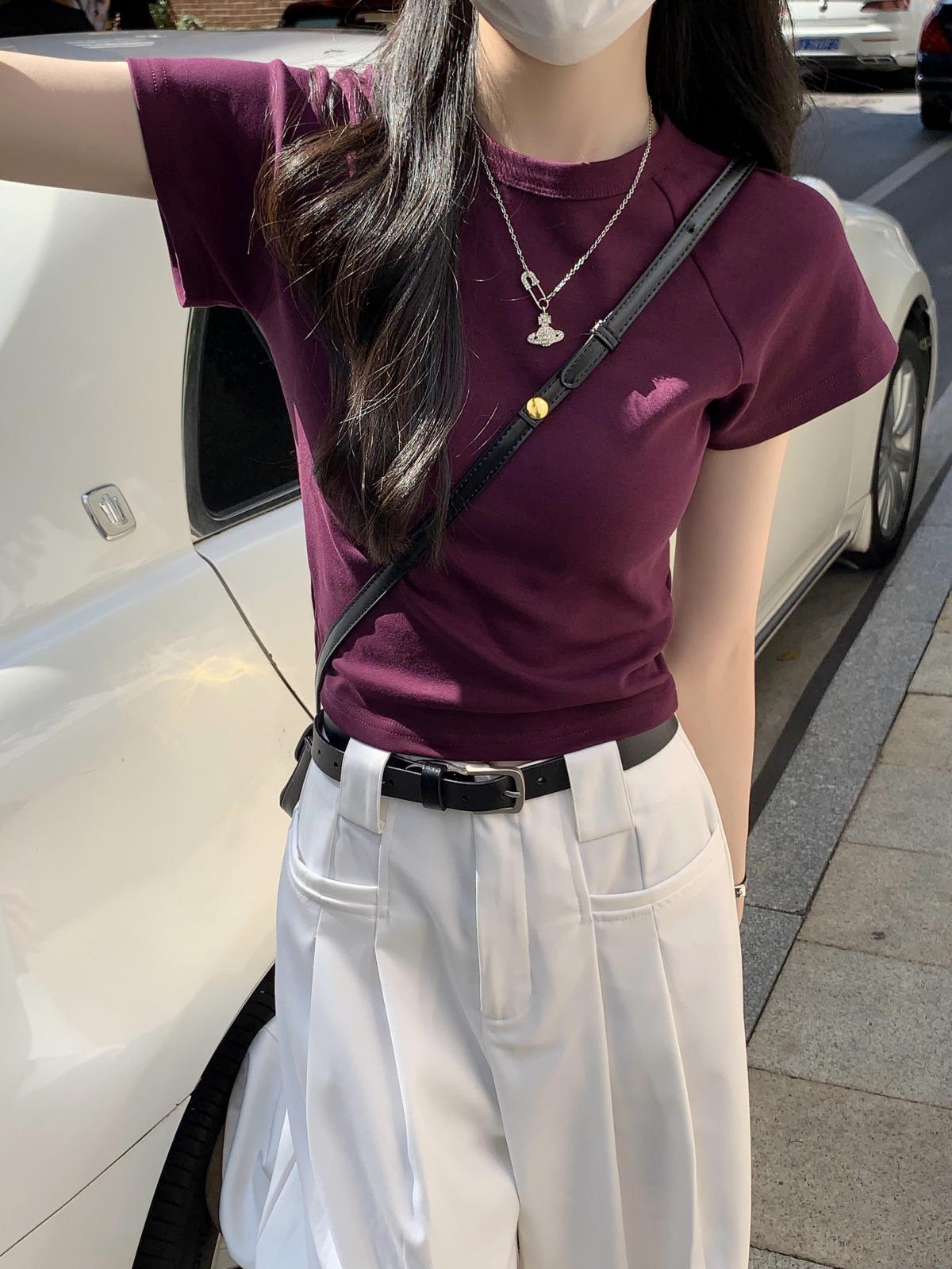 

Женская летняя приталенная футболка с коротким рукавом в стиле кэжуал на 2025 год Medium фиолетовый