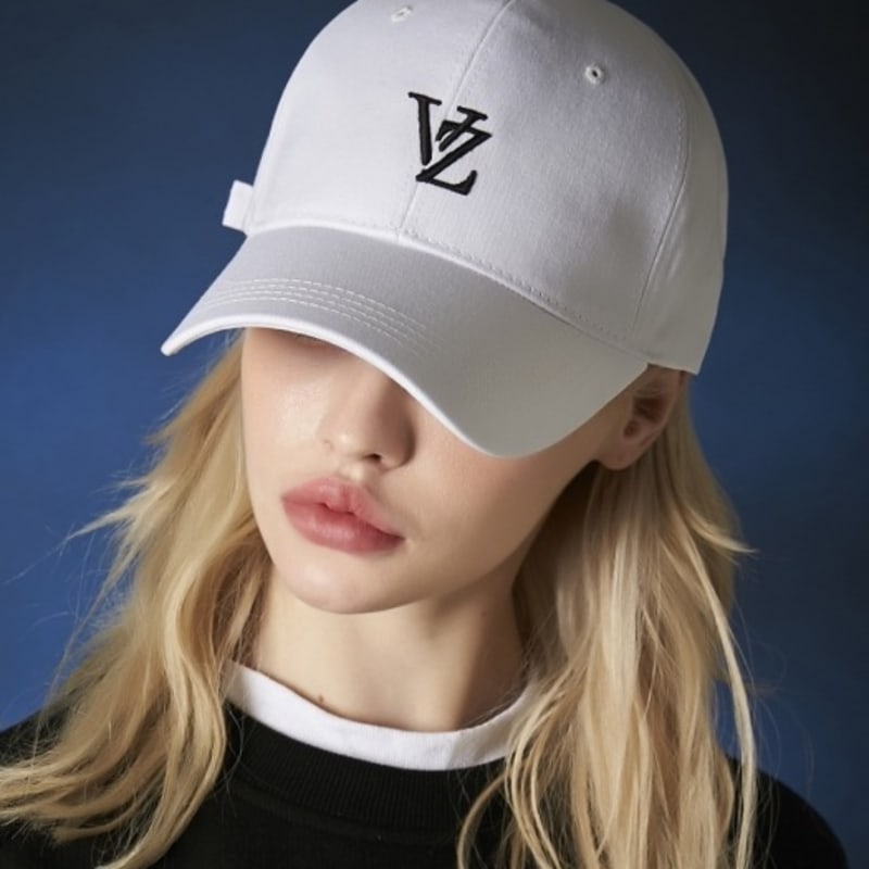 

VARZAR 3D Monogram Logo Overfit Ball Cap White FREE