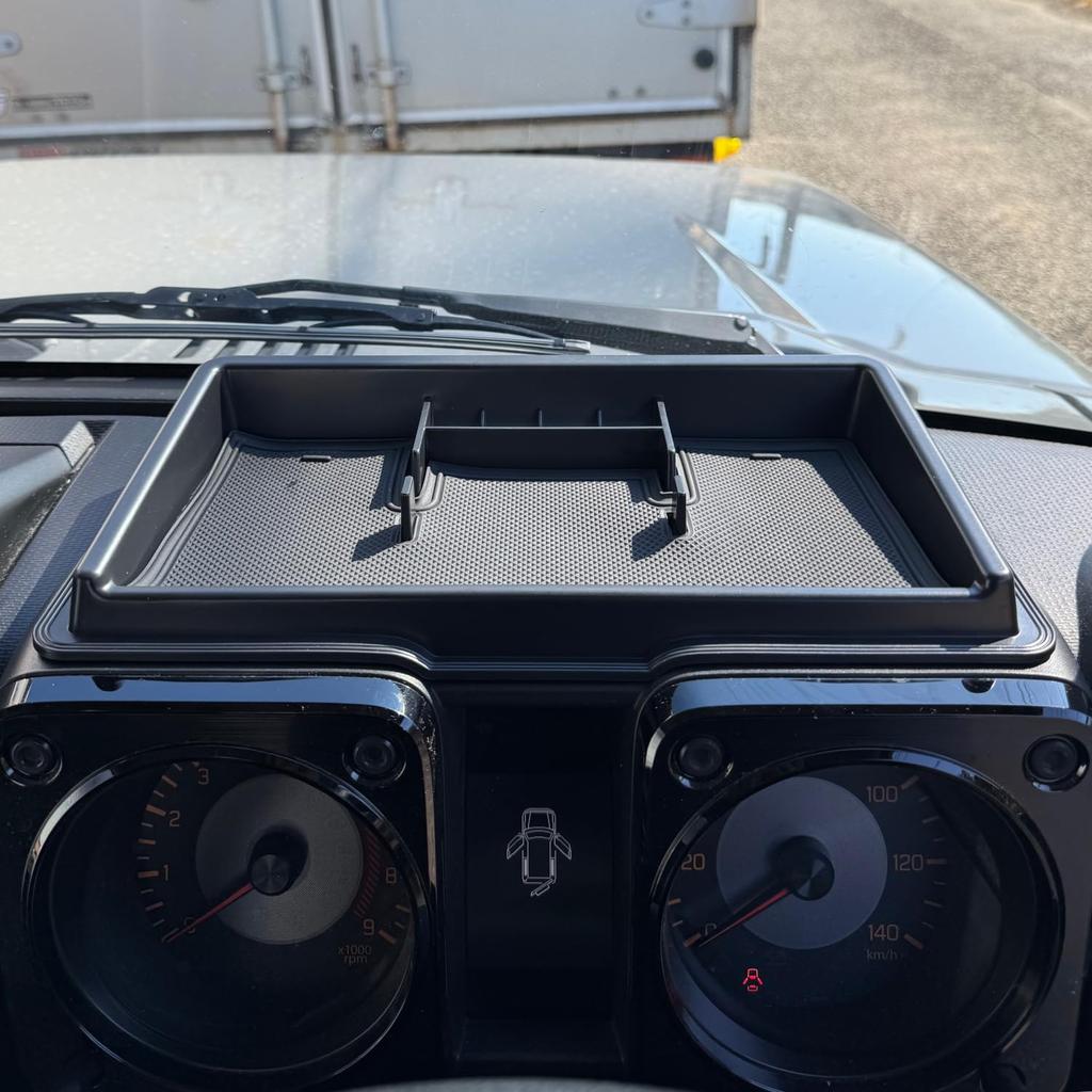 Nakira Jimny JB64 Półka Deska Rozdzielcza Stojak na Smartfona z Gumową Matą Schowek Samochodowy na Monety Sierra JB74 Nomad JC74 Antypoślizgowy