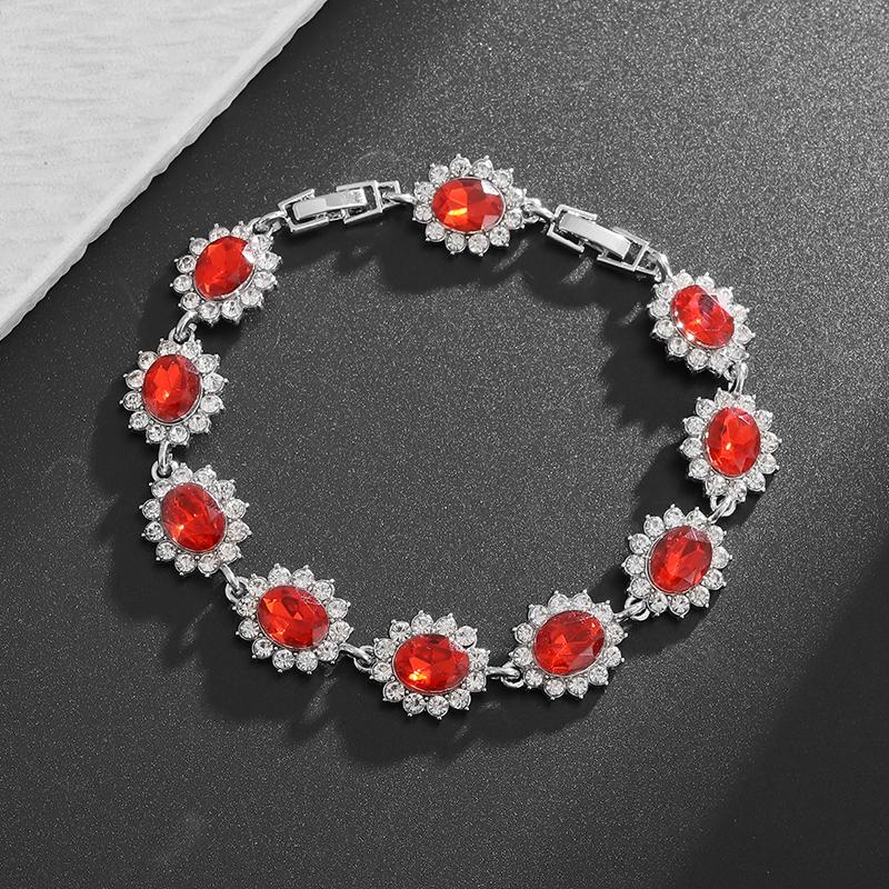 Fashionable and Exquisite Shiny Zircon Sunflower Bracelet Women's Trendy Dinner Party Jewelry Girls Gift