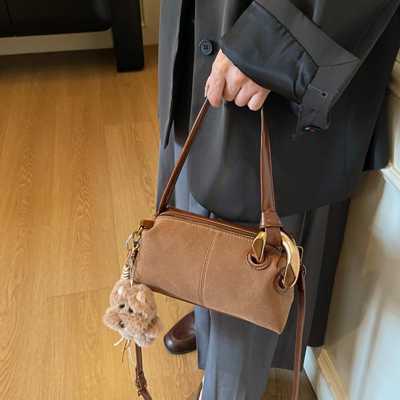 New Fashion Retro Armpit Bag Women's Autumn and Winter Trendy Shoulder Bag Messenger Bag Commuter Small Bag Matte Women's Bag