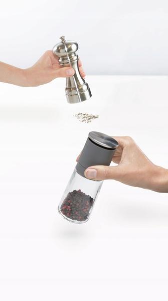 Set Of 2 Salt And Pepper Grinders Joseph Joseph Duo