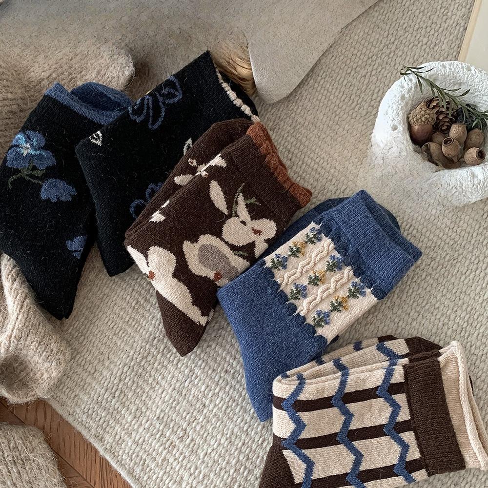 Thickened and Warm Wool Socks, Country-style Retro and Versatile Mid-calf Socks, Dui Dui, Versatile for Autumn and Winter, Plush and Cute