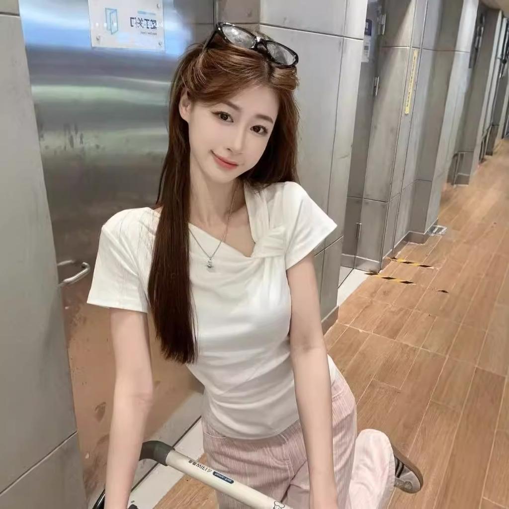 Craftsman Yi, design strap short-sleeved T-shirt for women's spring and summer Nanyou new product, sweet girl wear bottoming shirt