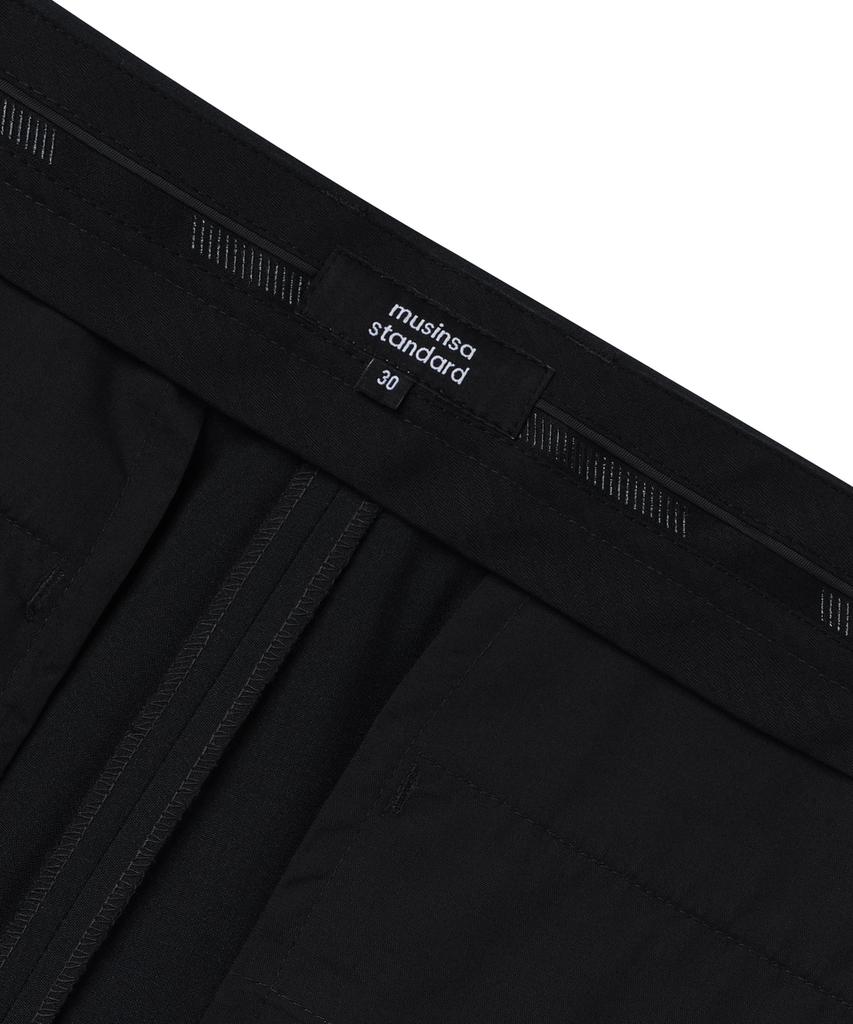 MUSINSA STANDARD Lightweight Three-Puck Semi-Balloon Slacks [Black]