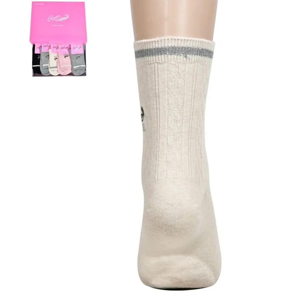 Crocodile Lightweight and Soft Wear Women's Link Embroidered Mid-Calf Socks