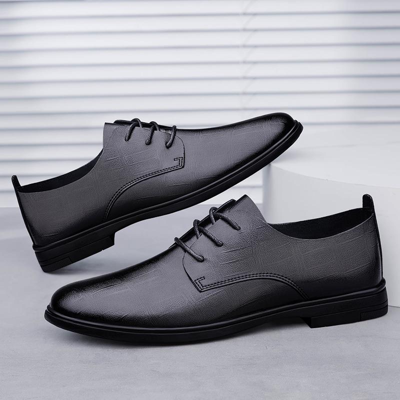 2026 Outdoor Lightweight Black Men's Lace-up Shoes  Classic Formal Casual Shoes  Business Meeting and Daily Commuting Flat Shoes