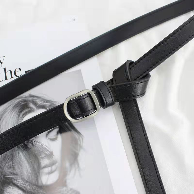 The Korean-style Black Small Belt Without Holes Is A Versatile Belt for Female Students. It Is Delicate and Soft, and Does Not Require Holes