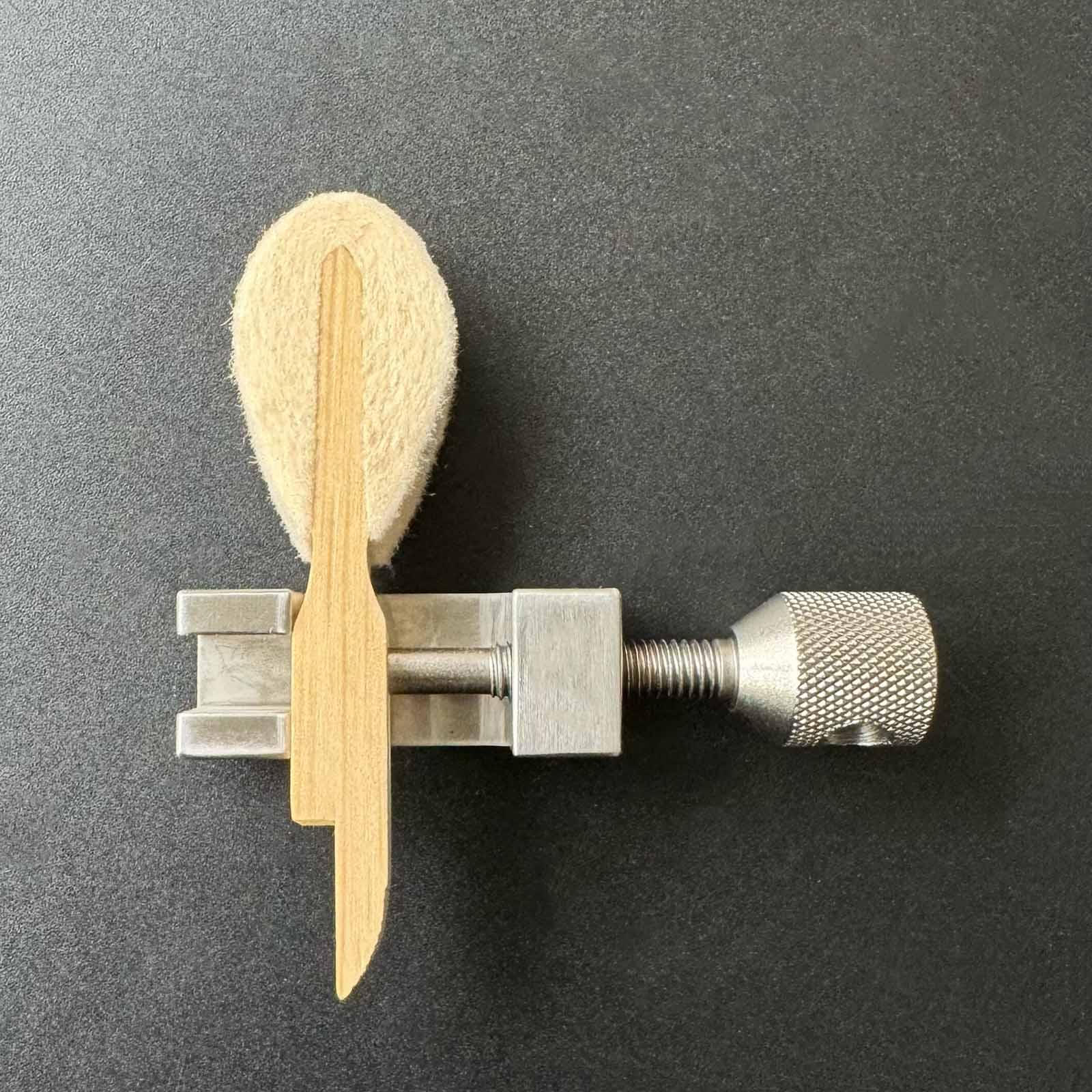 

Grand Piano Puller,Piano Repair Tool,Sturdy,Easy to Use,Lightweight Efficient Compact Tuning Tool